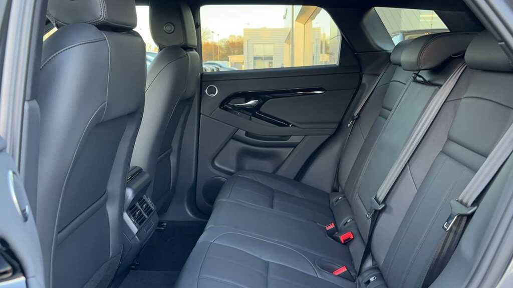 Land Rover Range Rover Evoque 2.0 D200 Dynamic Se 2024 RJ74XEN Grey #4