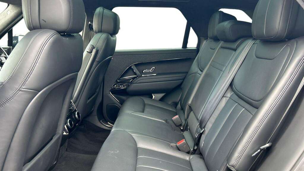 Land Rover Range Rover Sport 3.0 P440e 2023 KN73XBM Black #4