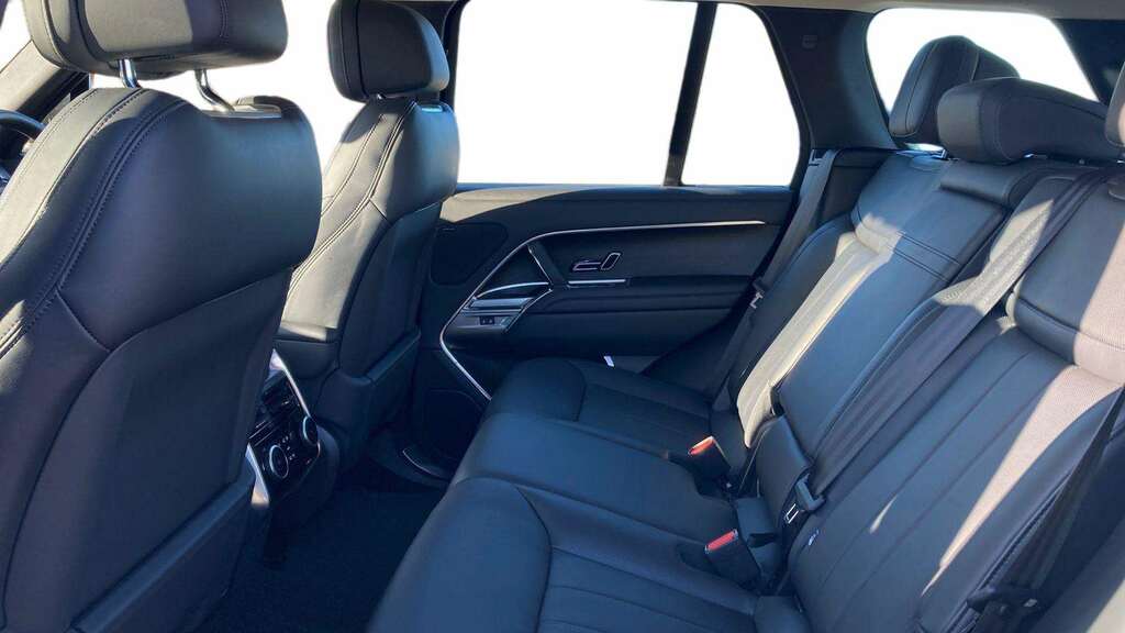 Land Rover Range Rover 3.0 D350 Hse 2023 ST23PFN Grey #4