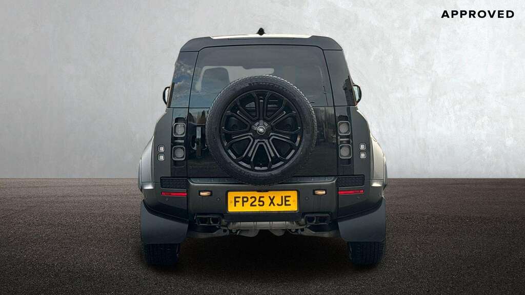 Land Rover Defender 110 4.4 P635 Octa Edition One 110 2025 FP25XJE Grey #6