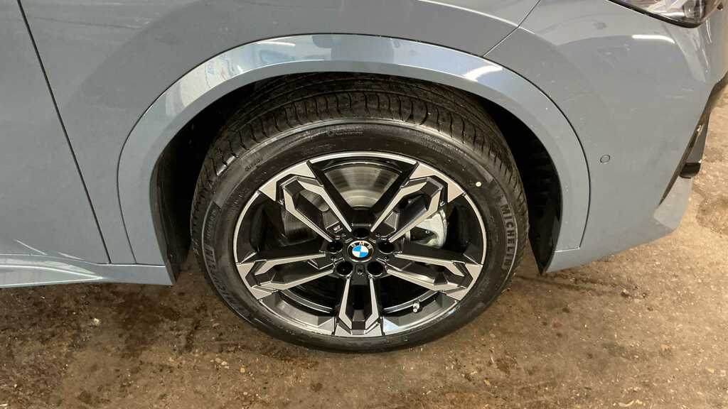 BMW iX2 230Kw Xdrive30 M Sport 65Kwh 2025 YB75ZCN Grey #5