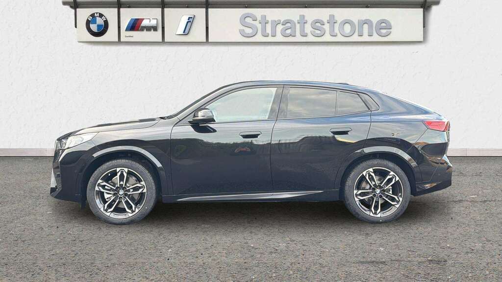 BMW iX2 230Kw Xdrive30 M Sport 65Kwh 2025 YB75UJN Black #4
