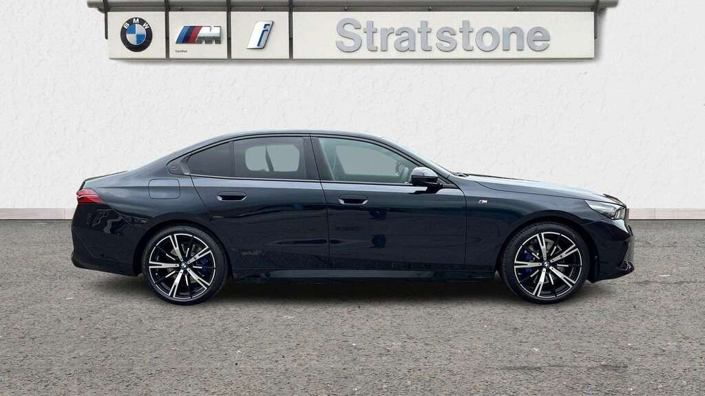 BMW 5 Series 520I M Sport 2025 GD25UWA Black #3