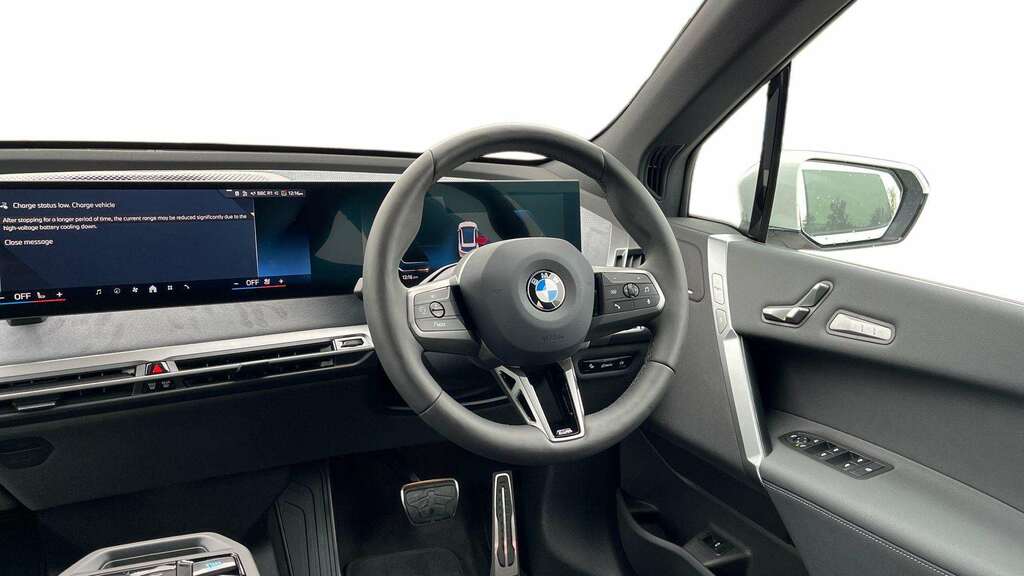 BMW iX 300Kw Xdrive45 M Sport 101Kwh 2025 YE75ASZ White #6