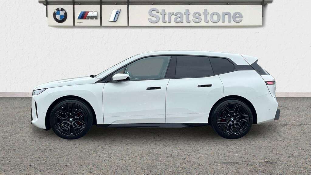 BMW iX 300Kw Xdrive45 M Sport 101Kwh 2025 YE75ASZ White #4