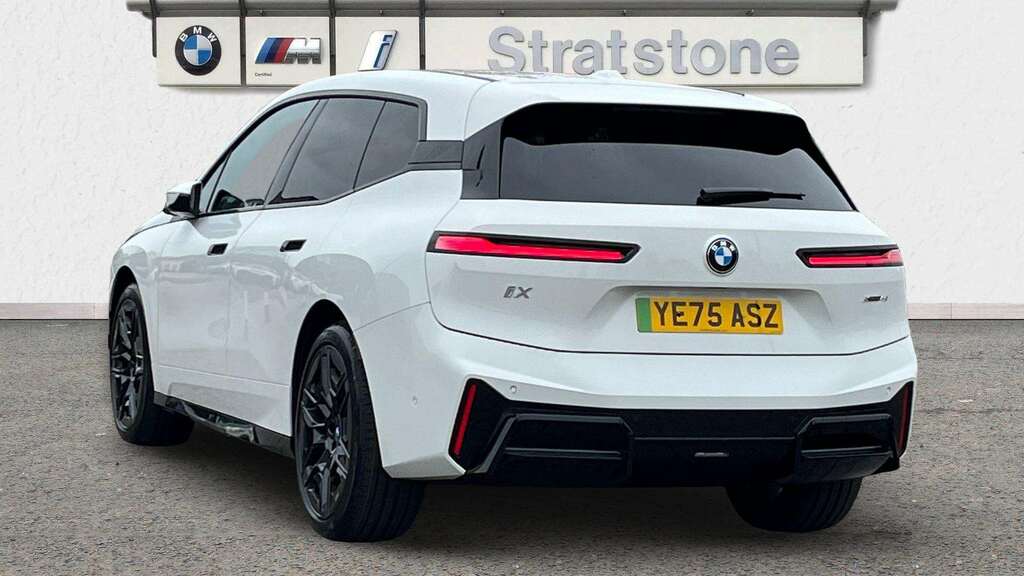 BMW iX 300Kw Xdrive45 M Sport 101Kwh 2025 YE75ASZ White #2