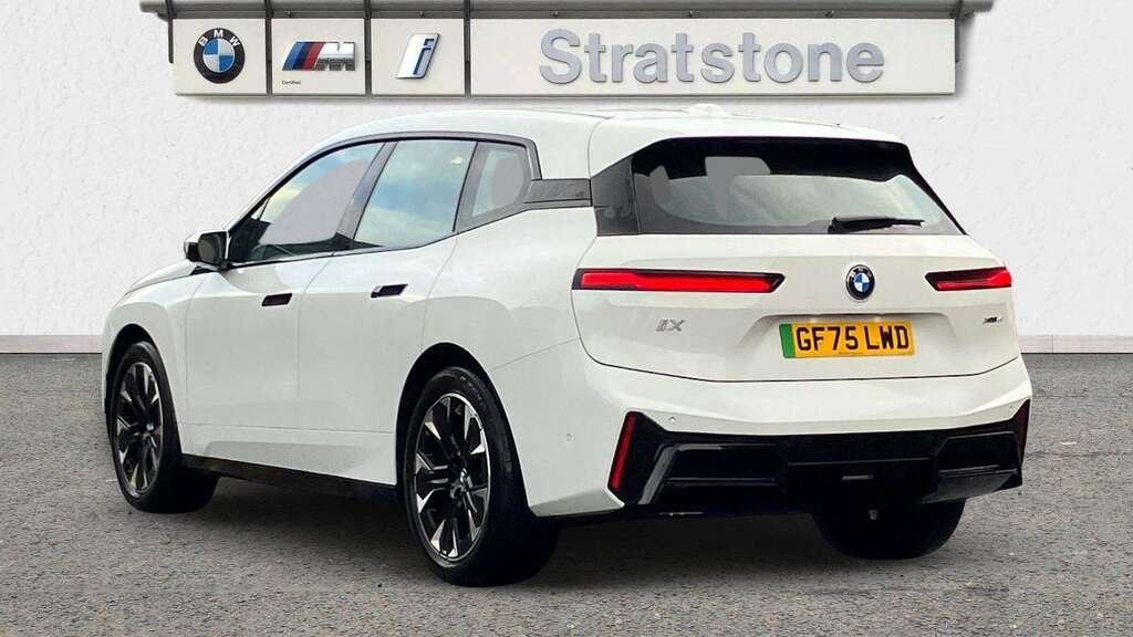 BMW iX 300Kw Xdrive45 M Sport 101Kwh 2025 GF75LWD White #2