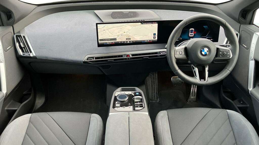 BMW iX 300Kw Xdrive45 M Sport 101Kwh 2025 GF75LWD White #5