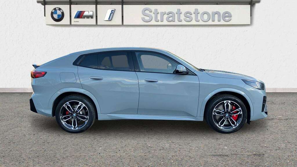 BMW iX2 230Kw Xdrive30 Shadow Edition 65Kwh 2025 GL75XMP Grey #3