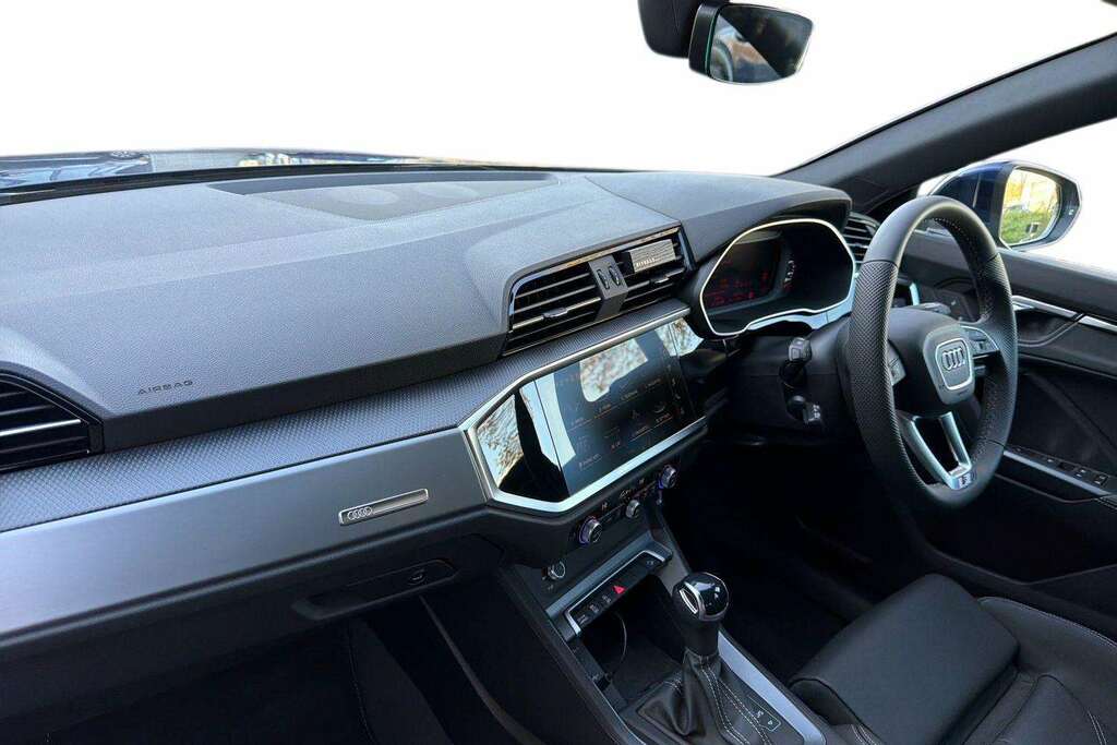 Audi Q3 35 Tfsi S Line S Tronic Leather 2025 KM75YMZ Blue #2