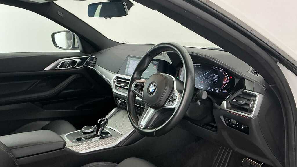 BMW 4 Series 420I Xdrive M Sport Step 2022 YT22YSC White #6