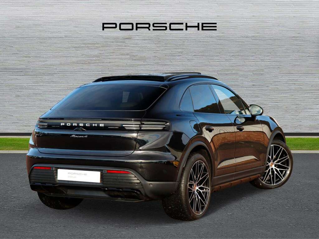 Porsche Macan 4 2026 EJ75WLH Black #3