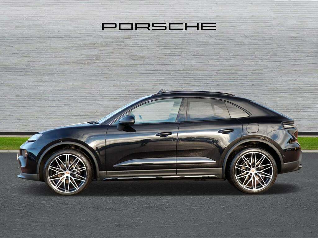 Porsche Macan 4 2026 EJ75WLH Black #6