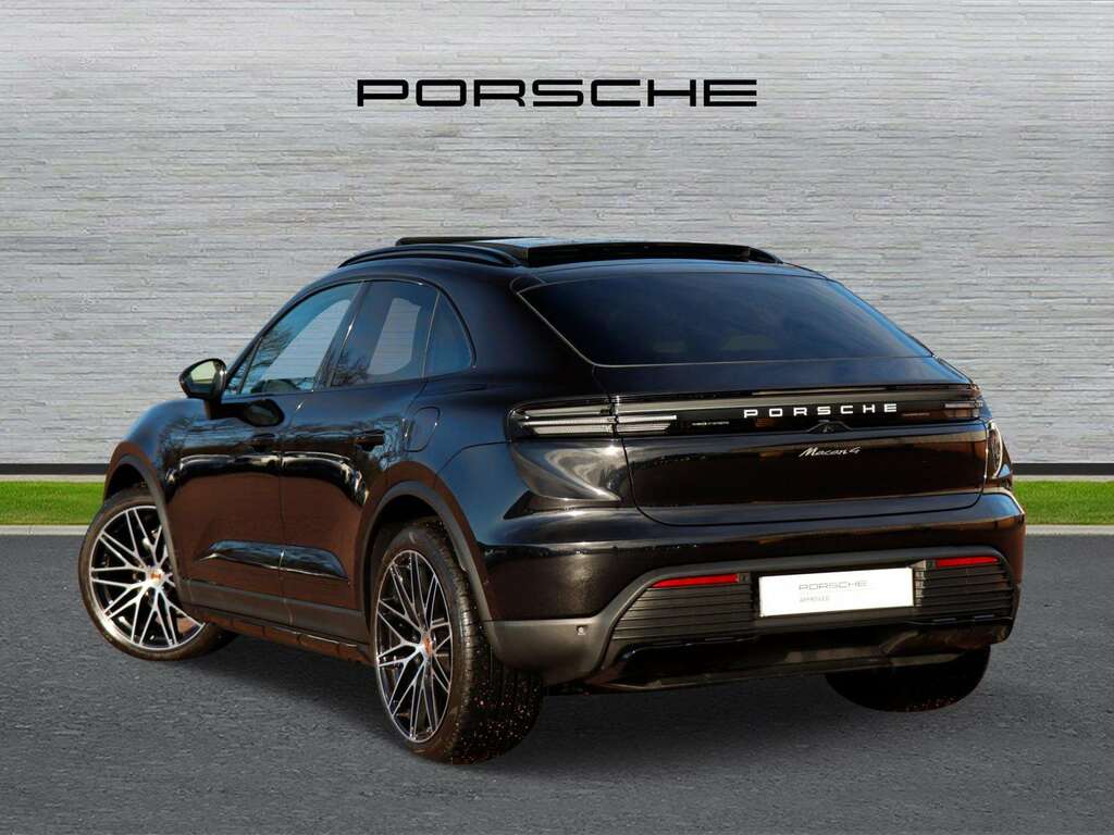 Porsche Macan 4 2026 EJ75WLH Black #5