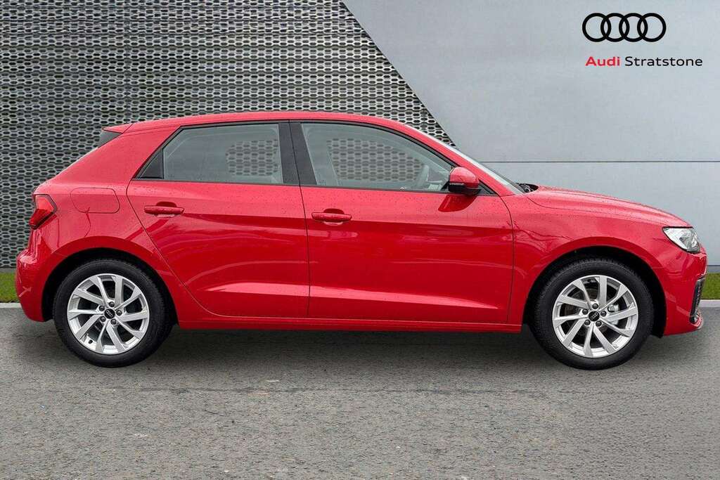 Audi A1 25 Tfsi Sport S Tronic 2025 MV75LVX Red #4