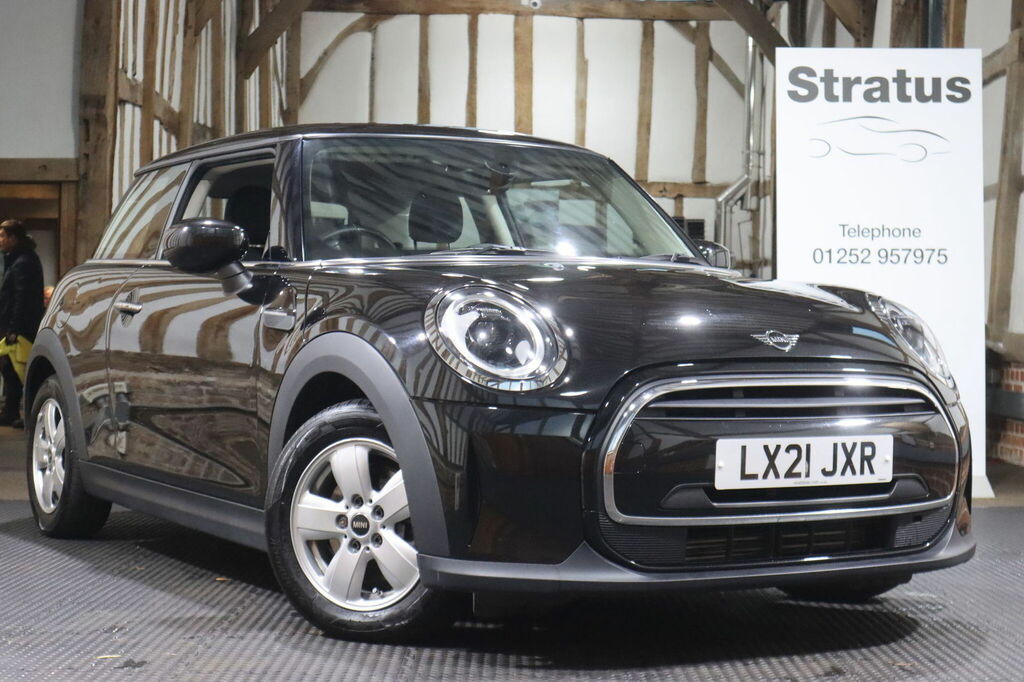 Mini Hatch 1.5 Cooper Classic Steptronic Euro 6 S S Black