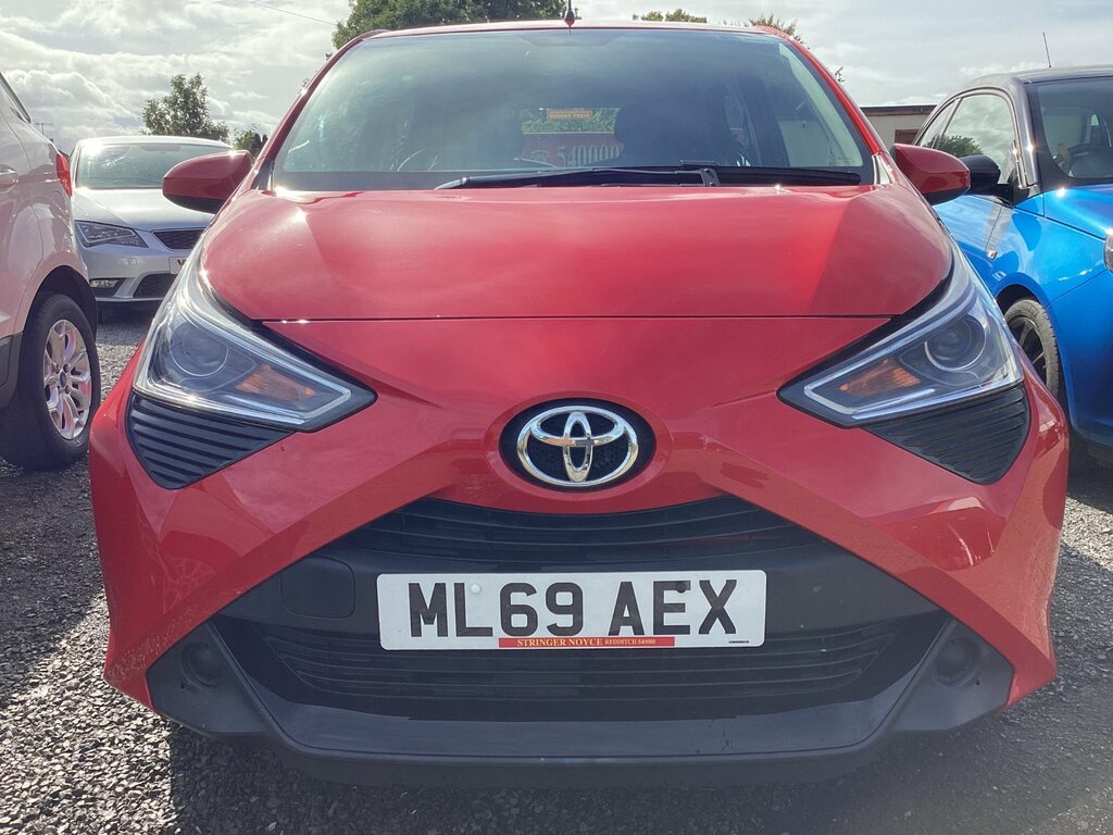 Toyota Aygo 1.0 Vvt-i X-play Hatchback Euro ML69AEX Red #5