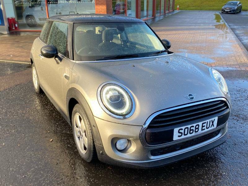 Mini Hatch Cooper II 1.5 - 2018 68 Silver