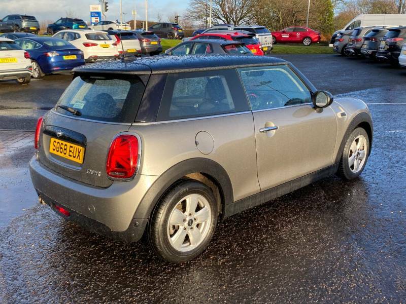 Mini Hatch Cooper II 1.5 - 2018 68 SO68EUX Silver #3