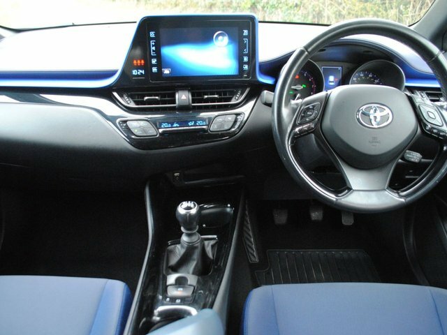 Toyota C-Hr 1.2 Vvt-i Dynamic Suv WM67AXV Silver #4