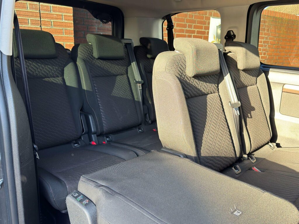Toyota PROACE 2.0D Family Medium Mpv Mwb Euro 6 Grey