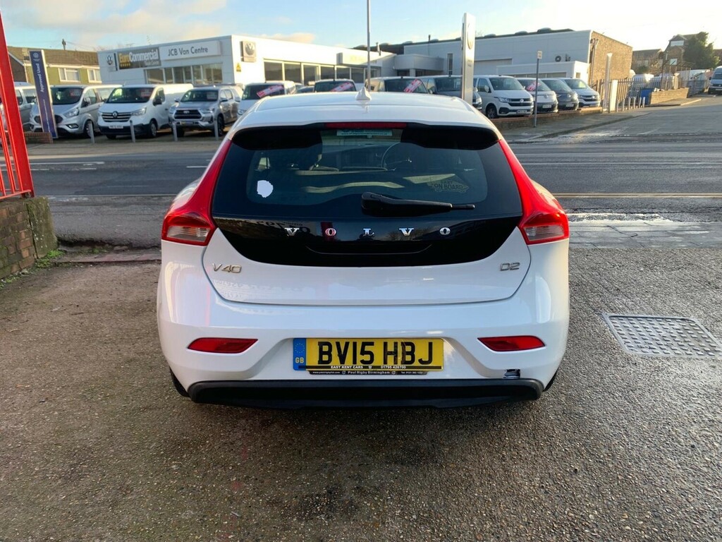 Volvo V40 1.6 D2 Es Hatchback Euro 5 S S BV15HBJ White #6
