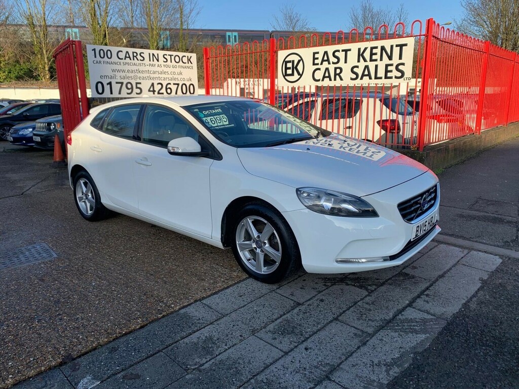 Volvo V40 1.6 D2 Es Hatchback Euro 5 S S White