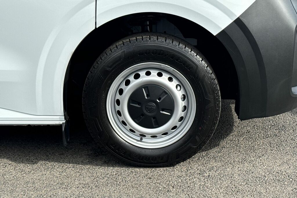 Volkswagen E-Transporter 100Kw 65Kwh Commerce Plus Van BG25MVZ White #6
