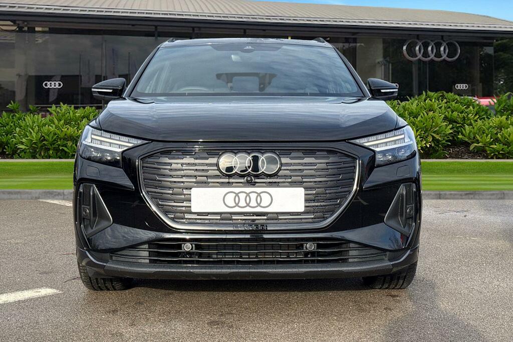 Audi Q4 E Tron 45 Black Edition 82Kwh Black #5