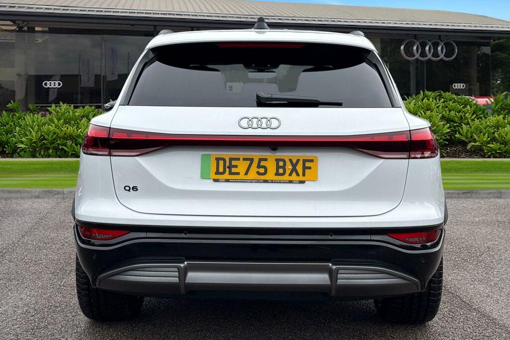 Audi Q6 E-Tron Q6 Suv S Line E-tron Performance 225,00 Kw DE75BXF White #4