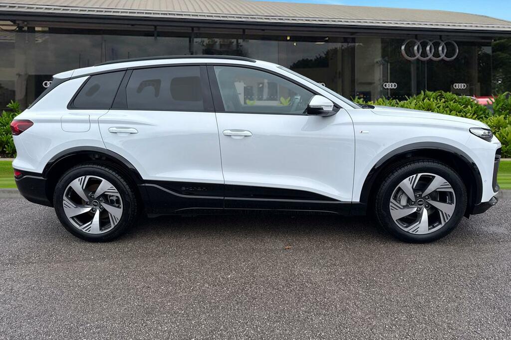 Audi Q6 E-Tron Q6 Suv S Line E-tron Performance 225,00 Kw DE75BXF White #3