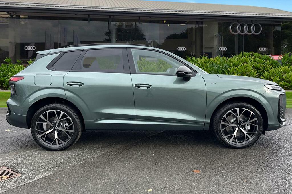 Audi Q3 1.5 E-hybrid Edition 1 S Tronic Euro 6 Ss 2 Green #3