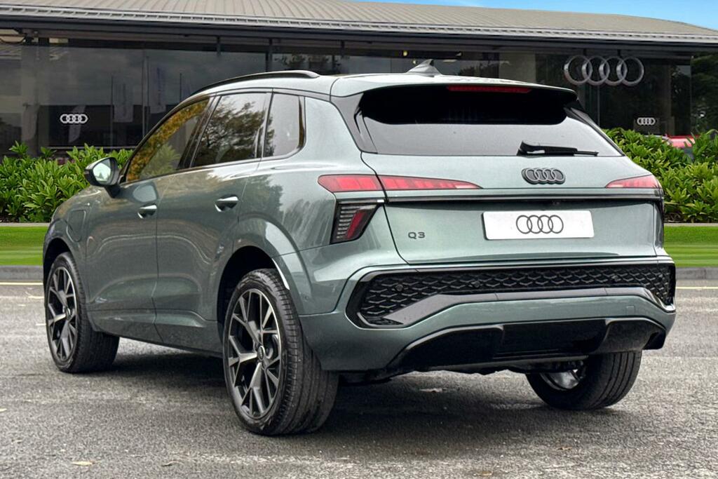 Audi Q3 1.5 E-hybrid Edition 1 S Tronic Euro 6 Ss 2 Green #2