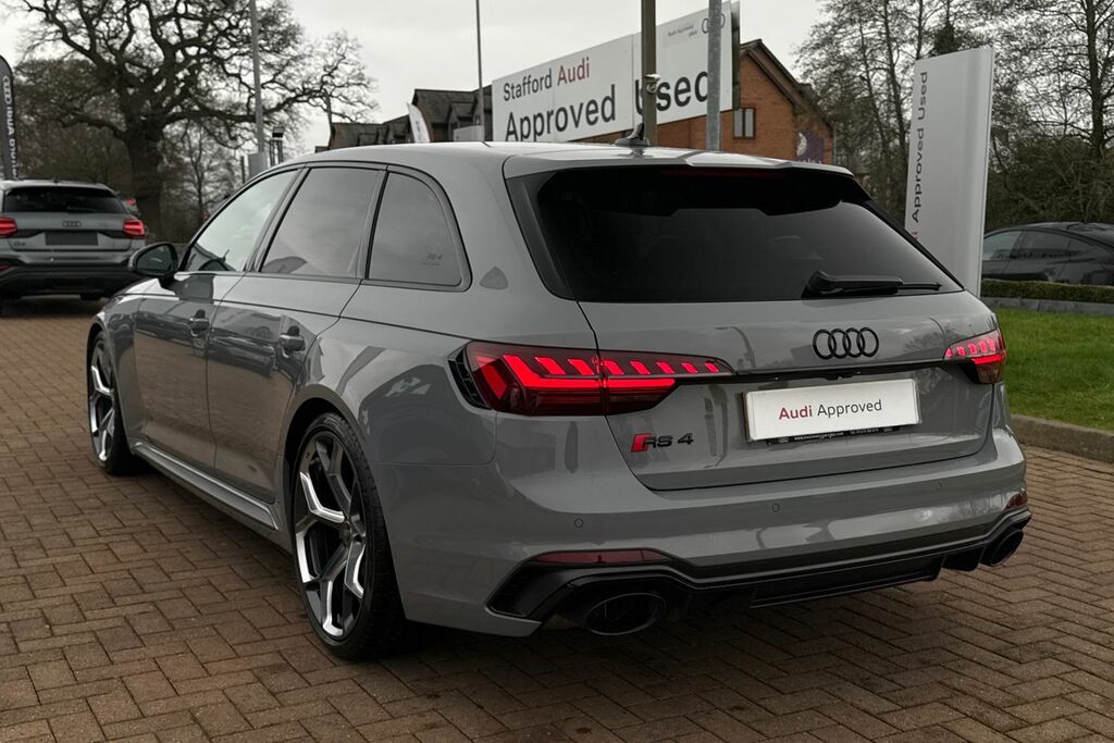 Audi RS4 Edition 25 Years Black #54