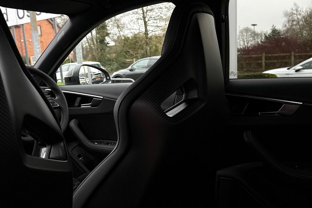 Audi RS4 Edition 25 Years Black #28