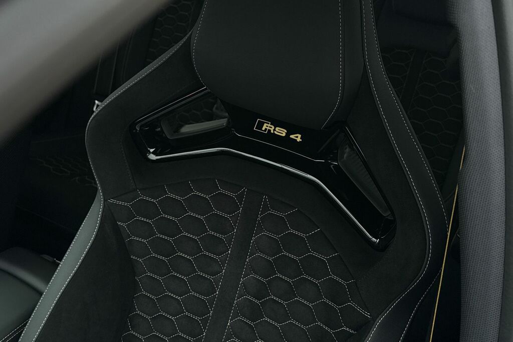 Audi RS4 Edition 25 Years Black #31