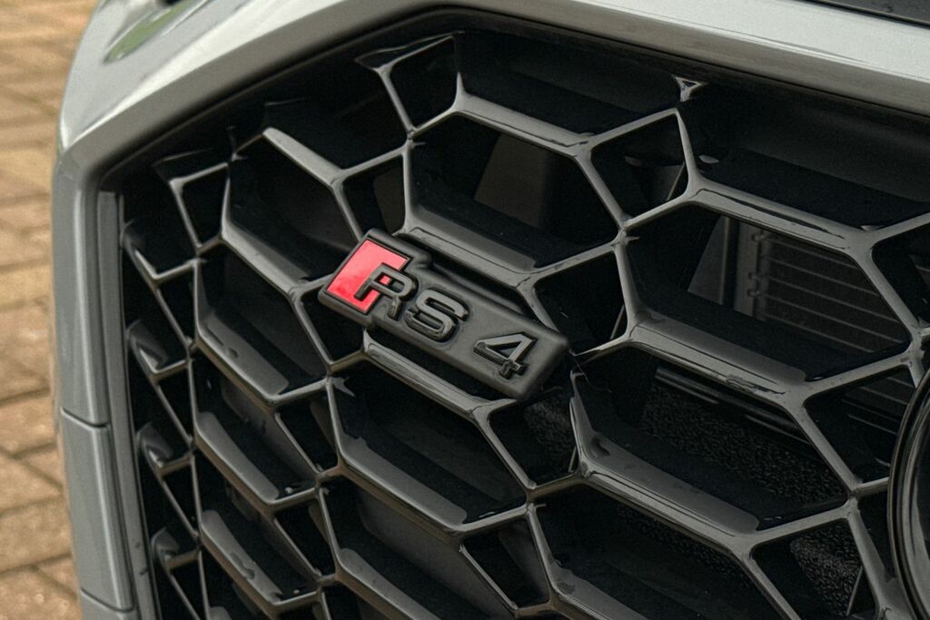 Audi RS4 Edition 25 Years Black #52