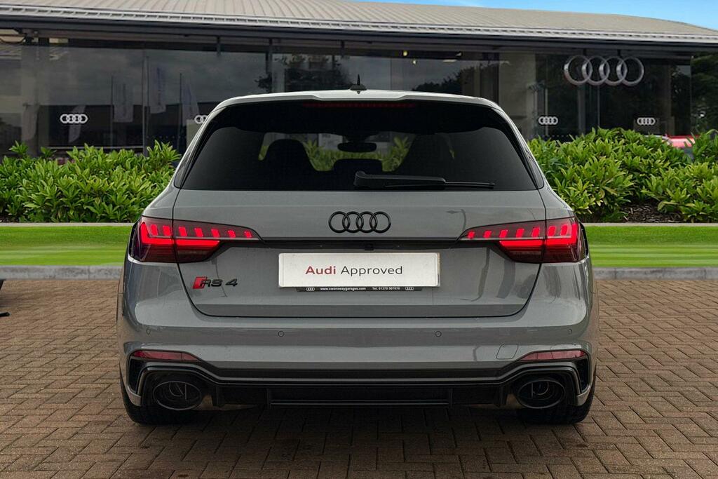Audi RS4 Edition 25 Years Black #4