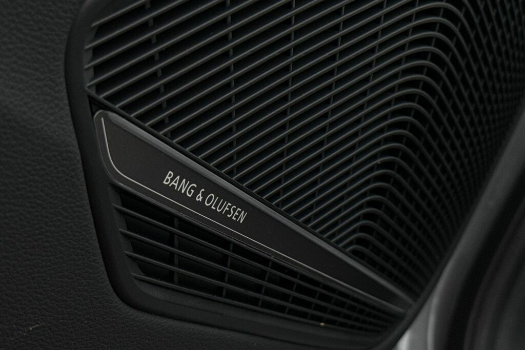 Audi RS4 Edition 25 Years Black #33