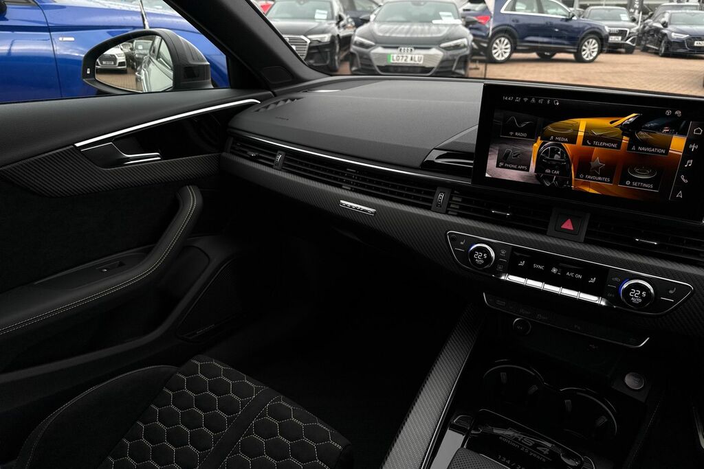 Audi RS4 Edition 25 Years Black #19