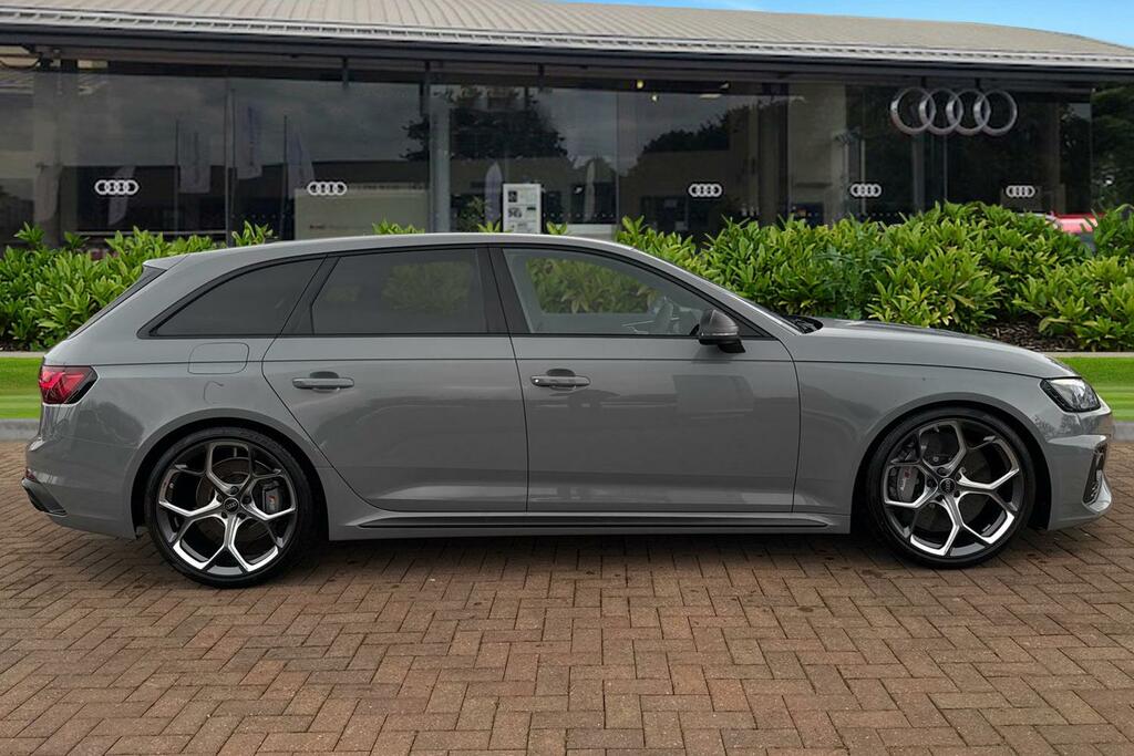 Audi RS4 Edition 25 Years Black #3