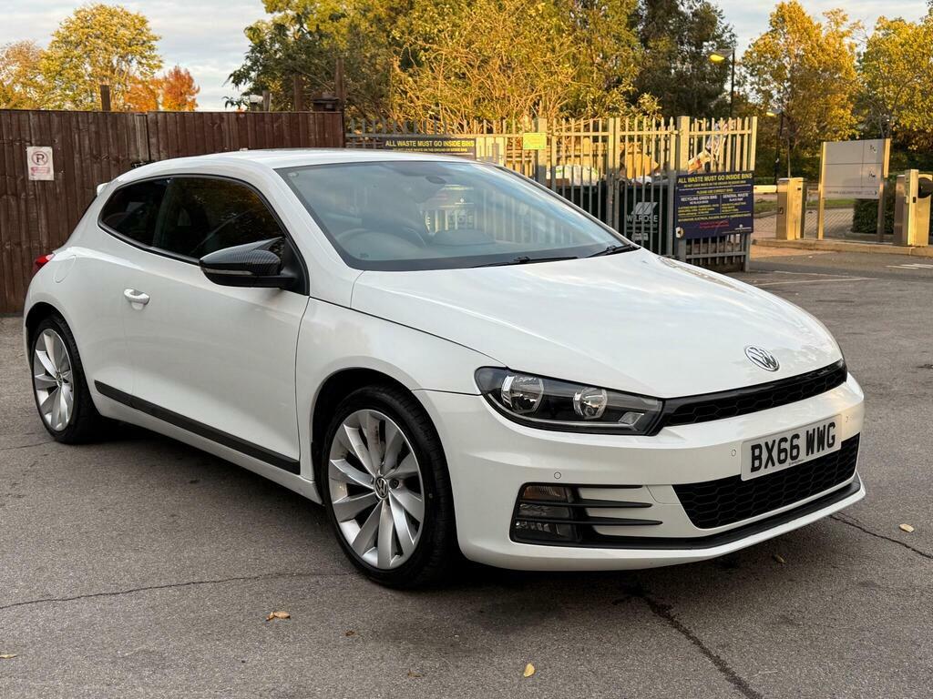 Volkswagen Scirocco 2.0 Tsi Bluemotion Tech Gt Euro 6 S S White