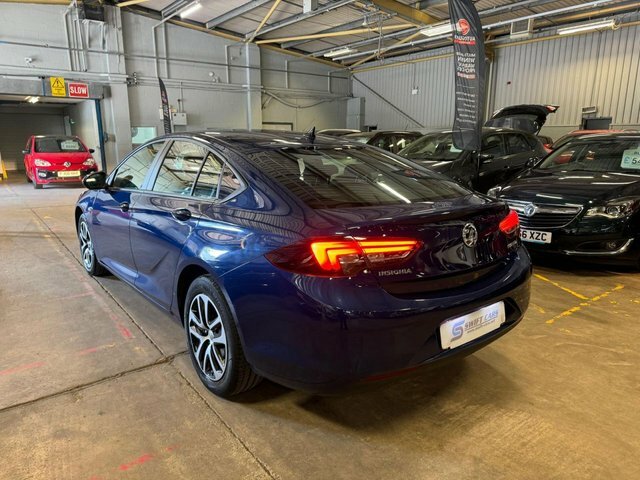 Vauxhall Insignia Hatchback VO69KLC Blue #4