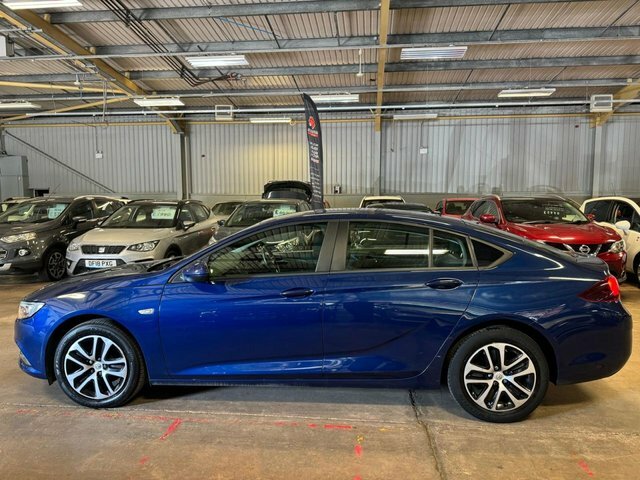 Vauxhall Insignia Hatchback VO69KLC Blue #3
