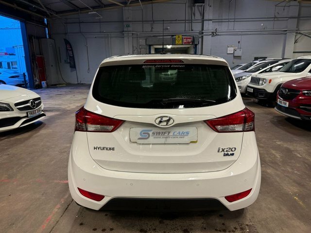 Hyundai Ix20 Hatchback White #5