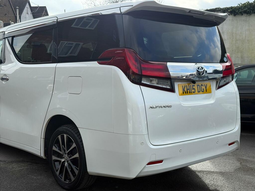 Toyota Alphard 2.5 Limited Edition 7 Seats Euro6 White #4