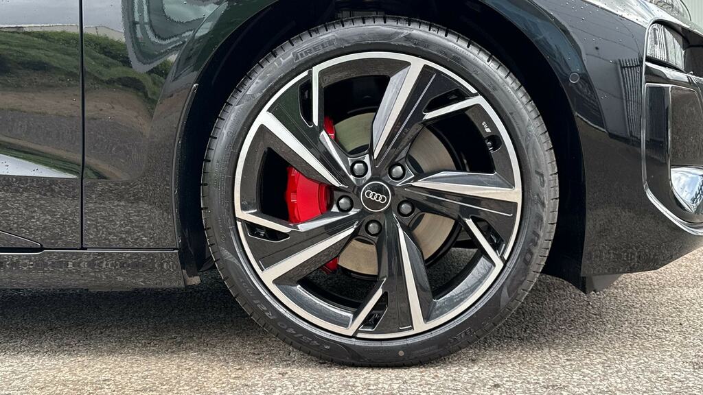 Audi A6 E-tron Avant 270Kw Performance 100Kwh Edition 1 YG25UGY Black #5