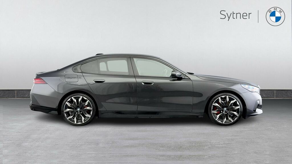 BMW i5 250Kw Edrive40 M Sport 84Kwh Techcomf OV75ZRR Grey #3