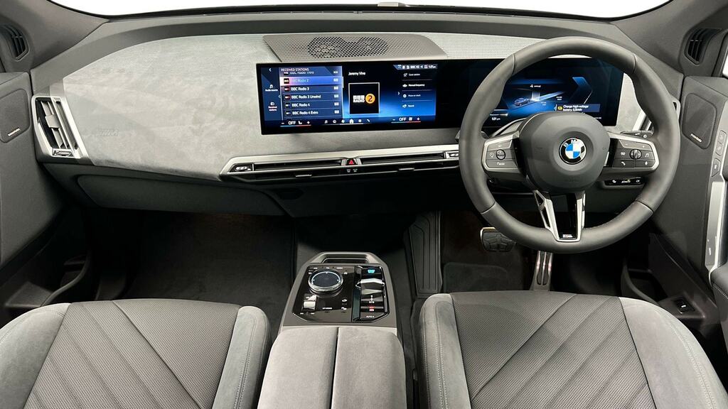BMW iX 300Kw Xdrive45 M Sport 101Kwh Tech BG75MYS Blue #4