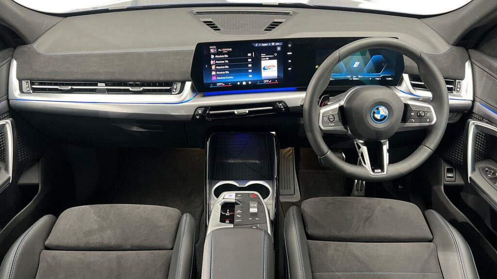 BMW iX2 150Kw Edrive20 M Sport 65Kwh BG75LRZ Blue #4